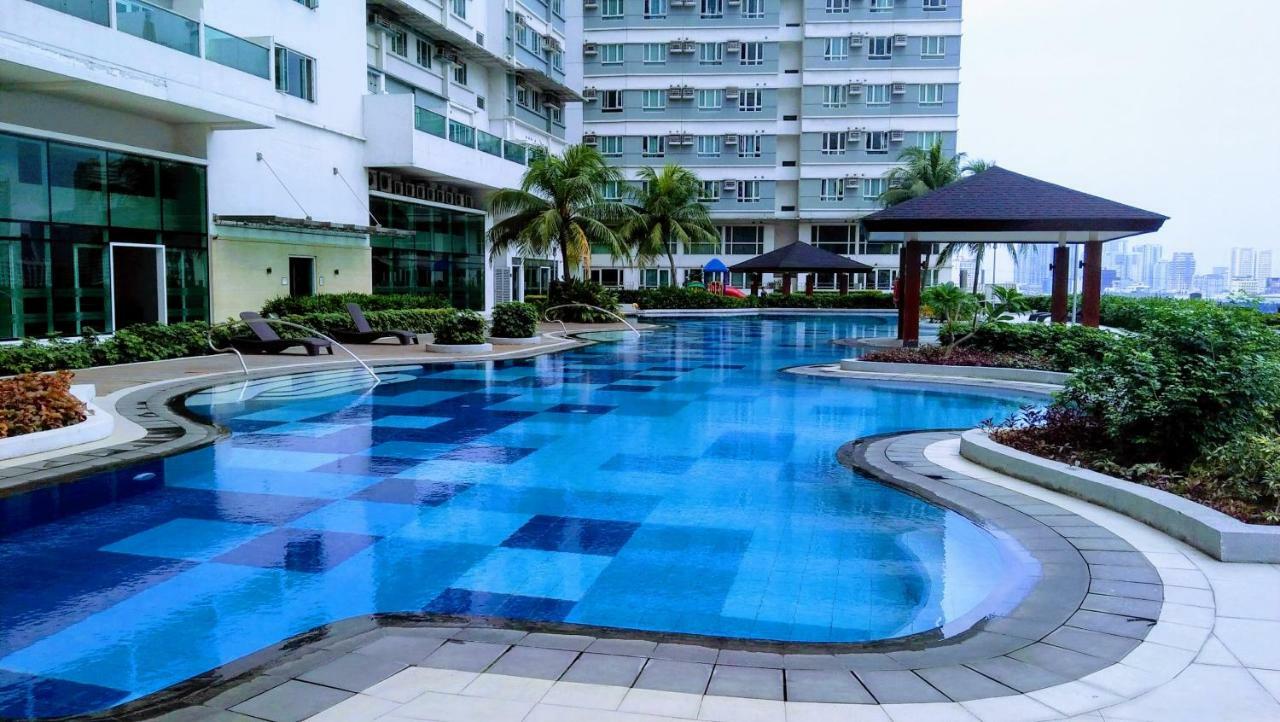 The Beacon Makati Staycation Suites Manila Exterior foto